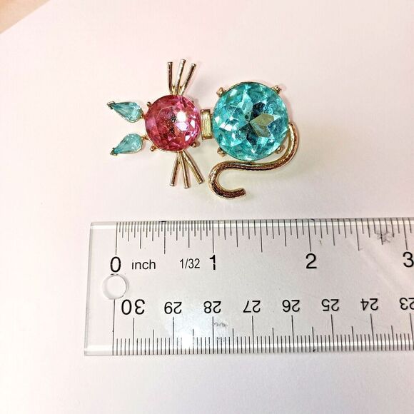 Vintage Rhinestone Kitty Cat Pin Brooch Aqua Pink Goldtone Body - Picture 3 of 5